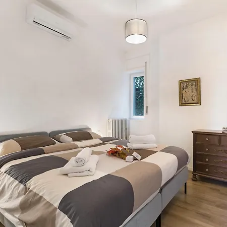 Gaia On Hill: 2br With Ac And Outdoor Space - Happy