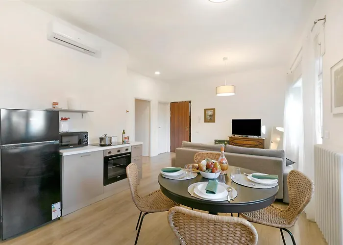 Gaia On Hill - Happy Lägenhet Stresa